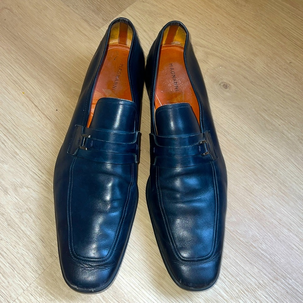 Magnanni Raso Loafers in Navy